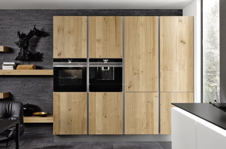 kuchyně Nolte Legno Eiche Champagner Soft Lack Weiss softmatt