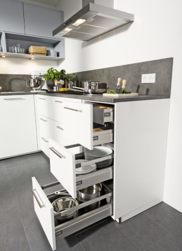 kuchyně Nolte Nolte Lux Soft Lack Weiss Papyrusgrau
