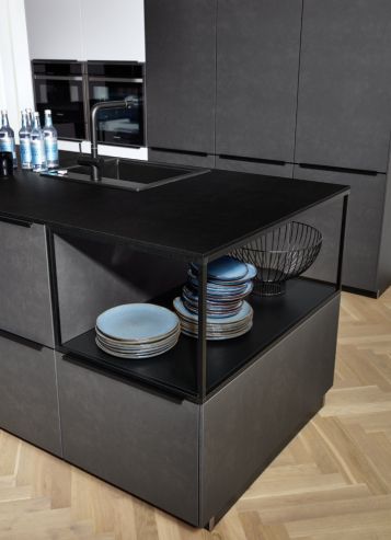 kuchyně Nolte Ferro Blaustahl Soft lack Arcticweis softmatt
