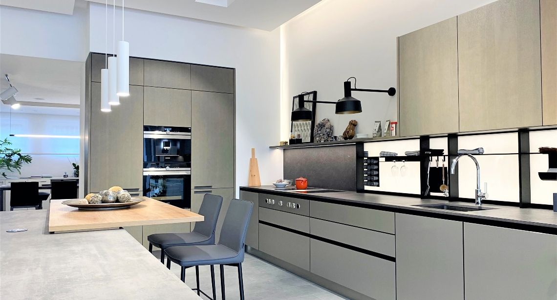 Minár interiér showroom 