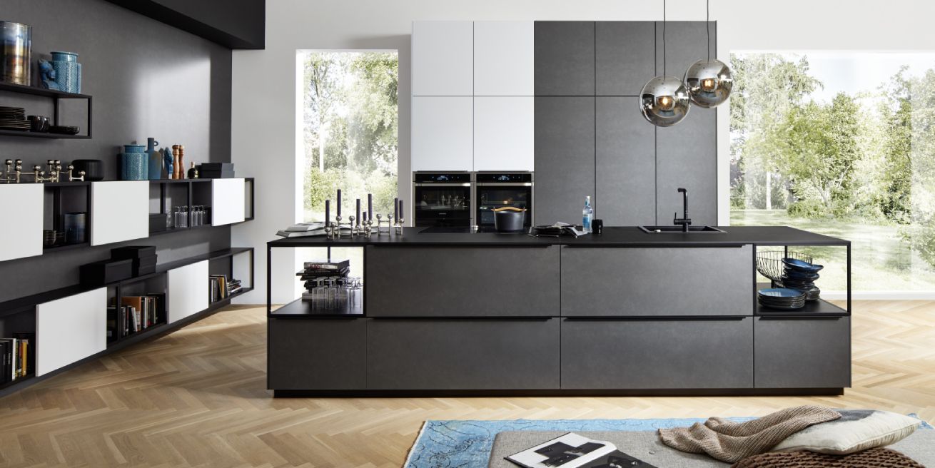 kuchyně Nolte Ferro Blaustahl Soft lack Arcticweis softmatt